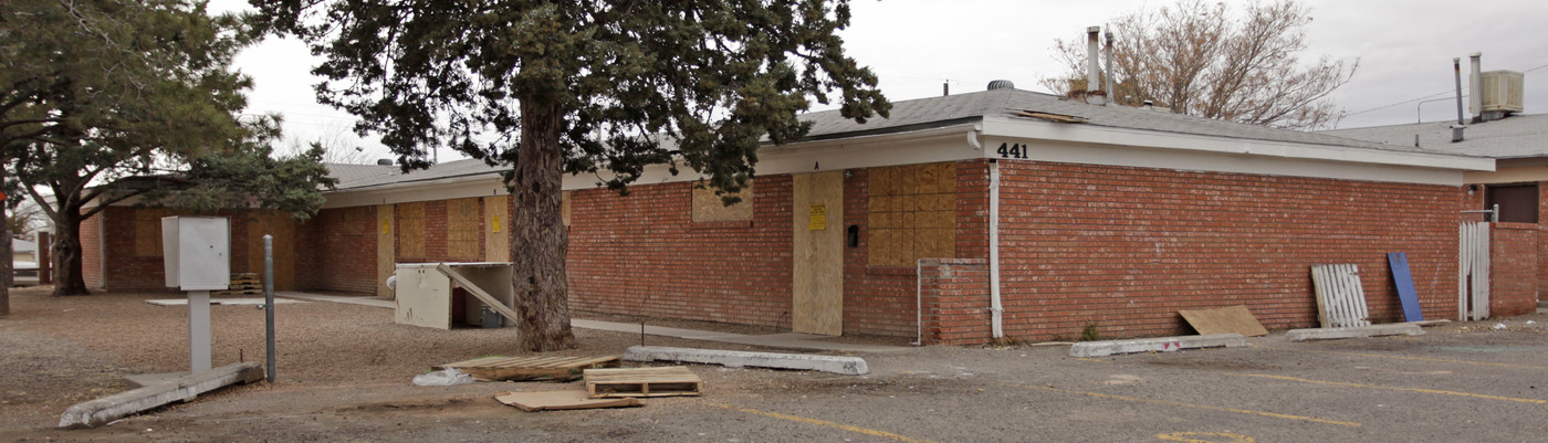 441-445 Charleston St SE in Albuquerque, NM - Building Photo