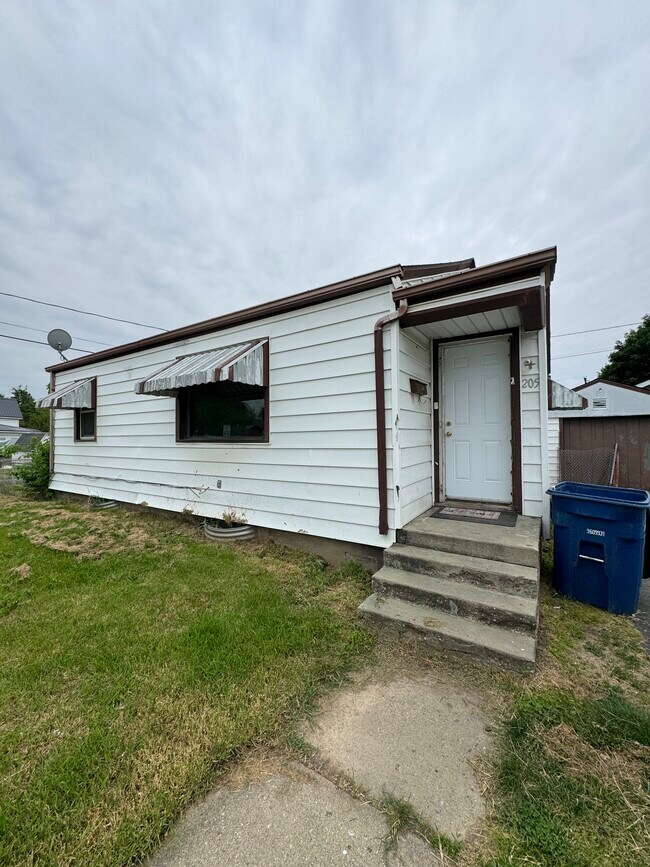 205 N Park Ave Rentals in Marion, IN