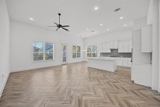 13701 Ronald Reagan Blvd in Cedar Park, TX - Building Photo - Building Photo