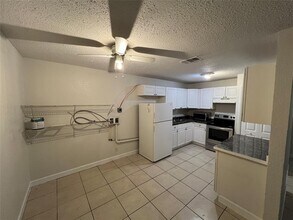 5303 NW 24th Ct in Lauderhill, FL - Building Photo - Building Photo