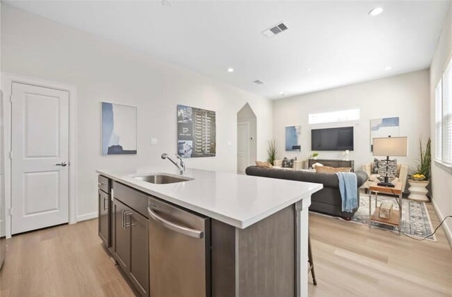 1013 Erin St in Houston, TX - Building Photo - Building Photo