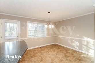 2739 Hawk Trace NE in Marietta, GA - Foto de edificio - Building Photo