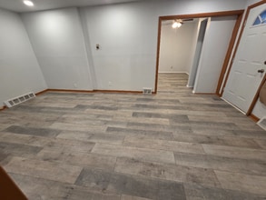 41 W Interstate St in Bedford, OH - Building Photo - Building Photo