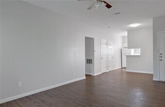 9509 Kempler Dr in Austin, TX - Building Photo - Building Photo