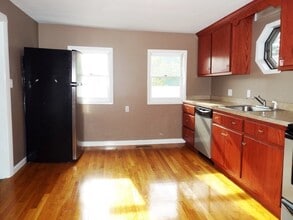 60 Alpine Pl in Franklin, MA - Building Photo - Building Photo