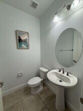 7782 Paragrass Ave in Melbourne, FL - Foto de edificio - Building Photo