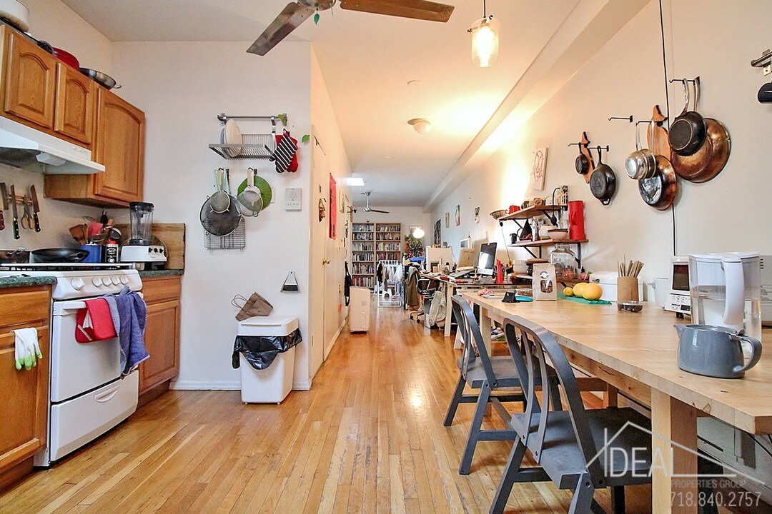 41 S 5th St-Unit -5 in Brooklyn, NY - Building Photo