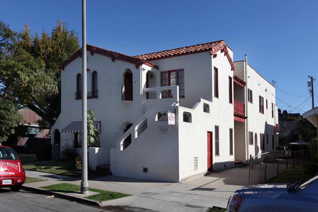 672 Euclid Ave in Long Beach, CA - Foto de edificio