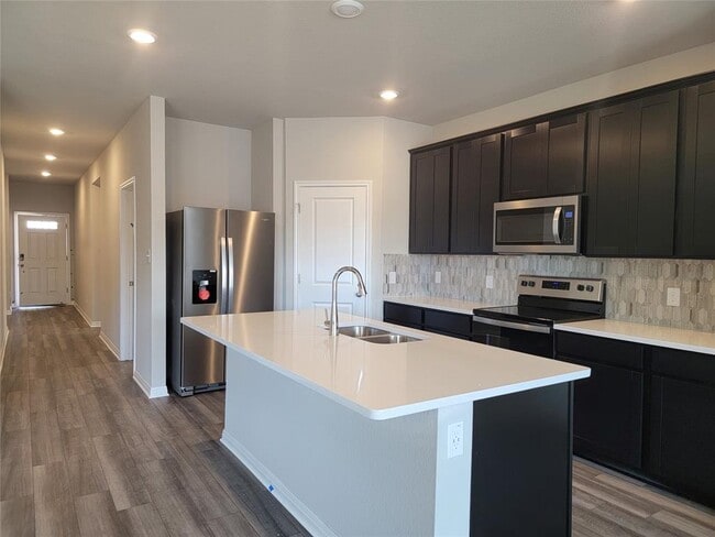 112 Capella Wy in Hutto, TX - Building Photo - Building Photo