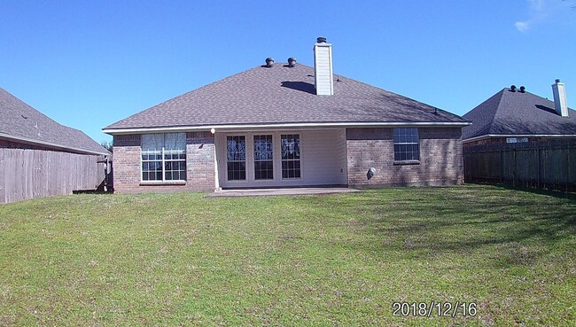 2457 Brookside Dr in Bossier City, LA - Building Photo - Building Photo