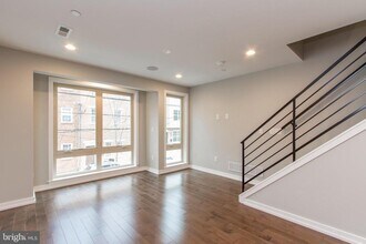 908 S 21st St in Philadelphia, PA - Building Photo - Building Photo