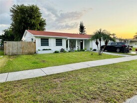8410 SW 201st St in Cutler Bay, FL - Building Photo