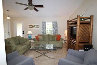 5300 Seagrape Dr in Fort Pierce, FL - Building Photo - Building Photo