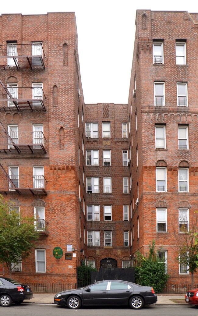 1117 Manor Ave in Bronx, NY - Building Photo - Building Photo