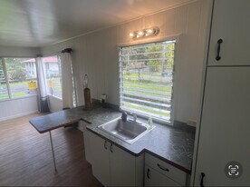 172 Alaloa Rd in Hilo, HI - Building Photo