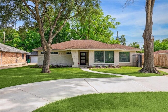 5259 Willowbend Blvd