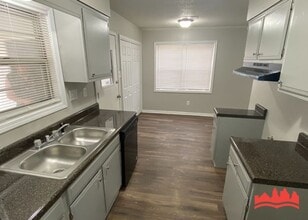 5038 Applewood Dr in Memphis, TN - Building Photo - Building Photo