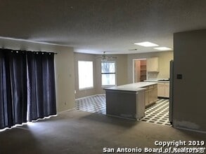 15010 Digger Dr in San Antonio, TX - Building Photo - Building Photo