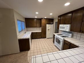 4015 Ave L 2 in Quartz Hill, CA - Building Photo - Building Photo