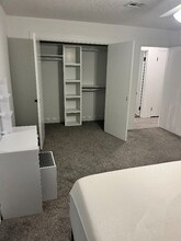 422 Chartrand Ave in Edmond, OK - Foto de edificio - Building Photo