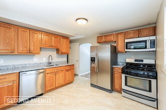 641 Penny Dr in Pittsburgh, PA - Building Photo - Building Photo