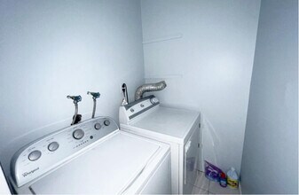 301 72nd St in North Bergen, NJ - Building Photo - Building Photo