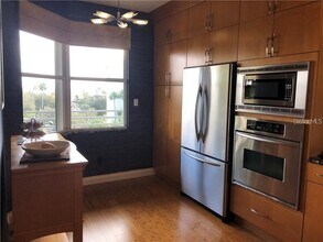 7892 Sailboat Key Blvd S in South Pasadena, FL - Building Photo - Building Photo