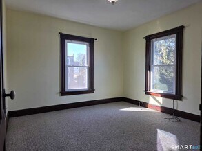 29 8th St in Derby, CT - Foto de edificio - Building Photo