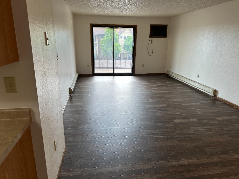 1401 12th St E in West Fargo, ND - Foto de edificio