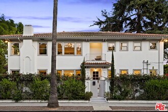 5850 Foothill Dr in Los Angeles, CA - Building Photo - Building Photo