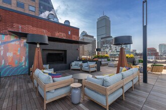 3 Exeter St, Unit #310 in Boston, MA - Building Photo - Building Photo