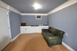 253 Old Groveton Rd in Onalaska, TX - Building Photo - Building Photo
