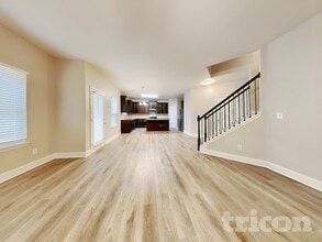 5713 Pahaska Ct in Ellenwood, GA - Foto de edificio - Building Photo