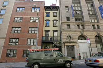 142 E 35th St in New York, NY - Building Photo - Building Photo