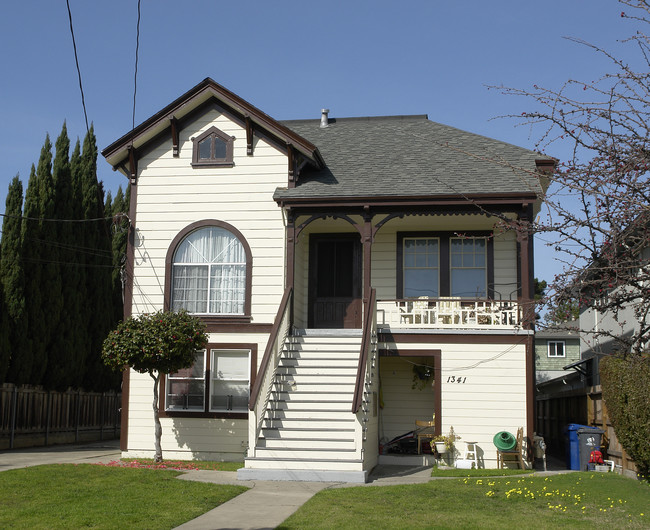 1341 Pearl St in Alameda, CA - Foto de edificio - Building Photo