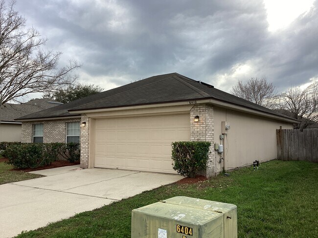 6410 Blue Leaf Ln in Jacksonville, FL - Building Photo - Building Photo