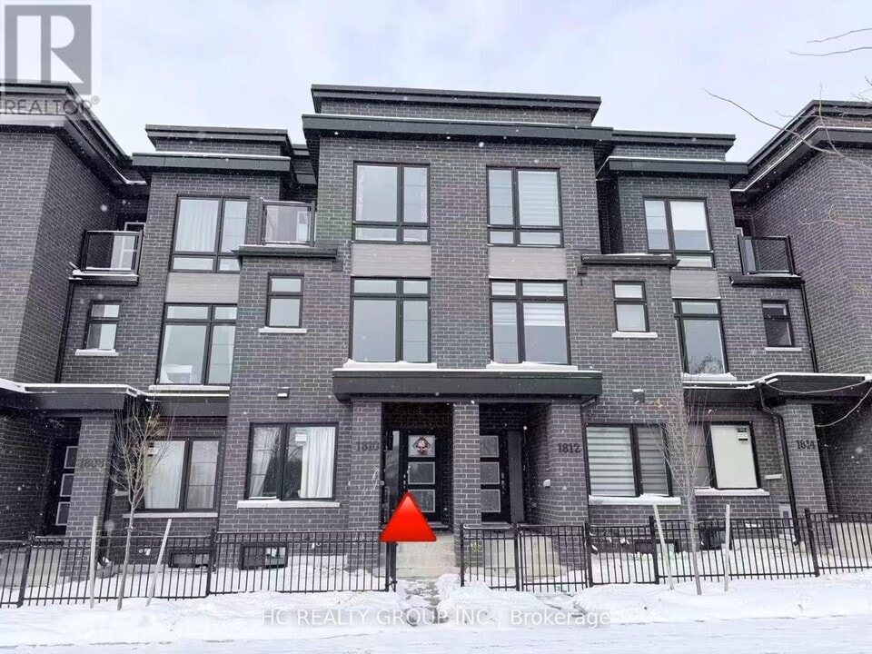 1810 Donald Cousens Pkwy in Markham, ON - Building Photo