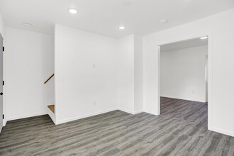 2212 S Delawanda Ave in Muncie, IN - Building Photo - Building Photo