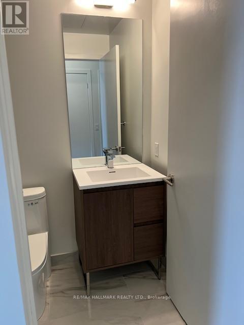 1 Quarrington Ln in North York, ON - Building Photo - Building Photo