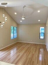 2335 Archwood Ln, Unit #135 in Simi Valley, CA - Building Photo - Building Photo