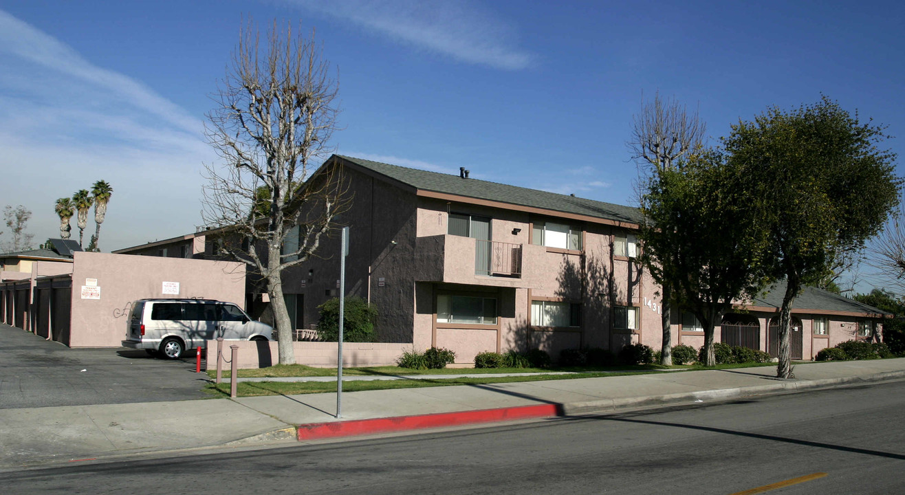 Residential Condominiums in Whittier, CA - Building Photo