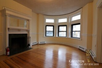 12 Park St in Brookline, MA - Building Photo - Building Photo