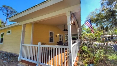 523 Leaf Cir in DeLand, FL - Foto de edificio - Building Photo