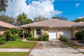 2519 Coral Trace Pl in Delray Beach, FL - Building Photo - Building Photo