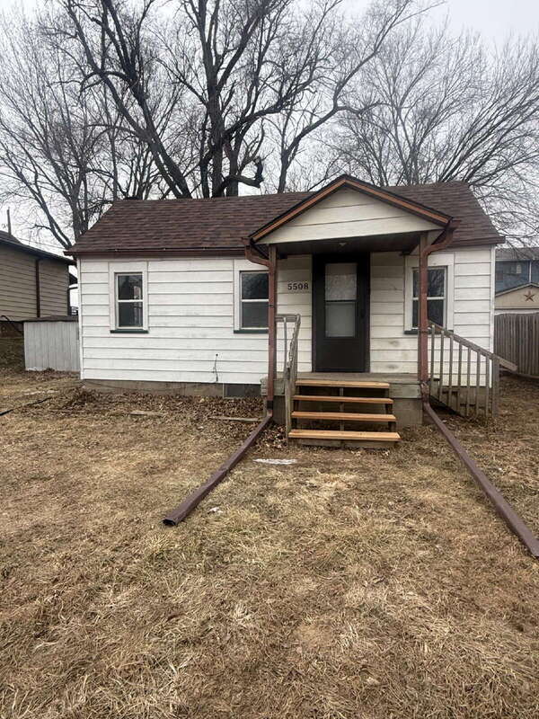 property at 5508 SW 8th St