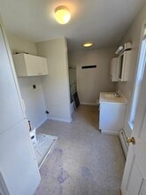 164 Mathewson St, Unit D in Griswold, CT - Building Photo - Building Photo
