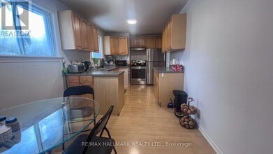 758 Botany Hill Crescent in Newmarket, ON - Building Photo - Building Photo