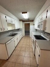 5917 13th St in Lubbock, TX - Foto de edificio - Building Photo