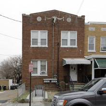 1402 T St SE in Washington, DC - Building Photo - Building Photo