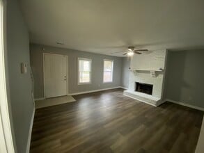 5600 Windwood Rd in Atlanta, GA - Building Photo - Building Photo